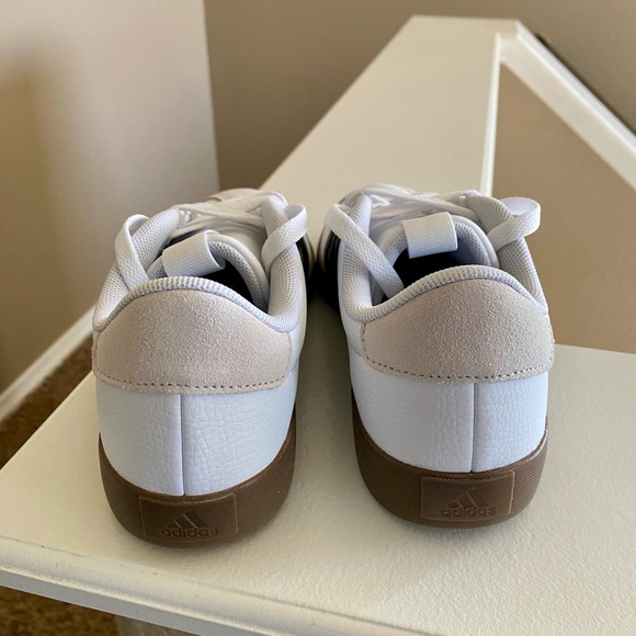 NWOT - Adidas Women's VL Court 3.0 Sneaker - Picture 6 of 10